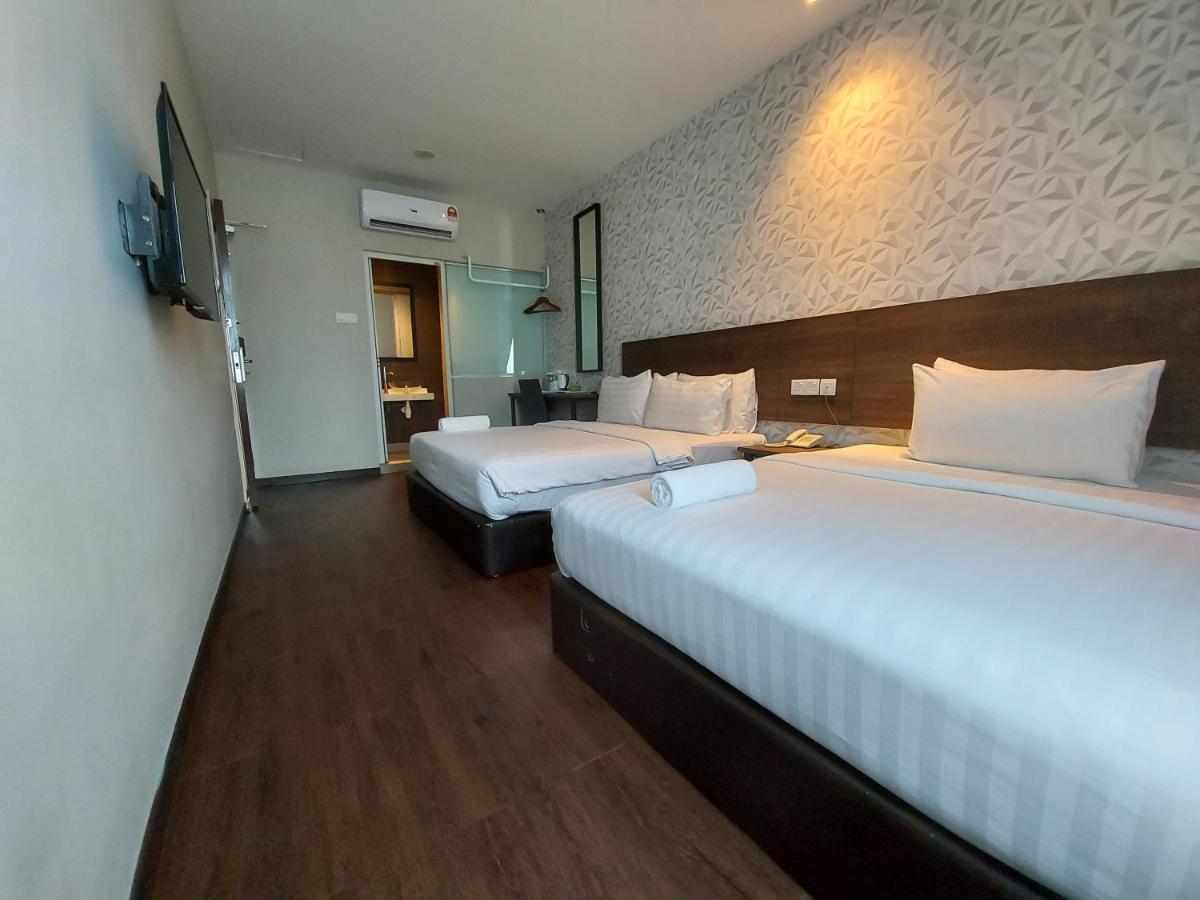 Miico Hotel @ Mount Austin Johor Bahru Exterior photo