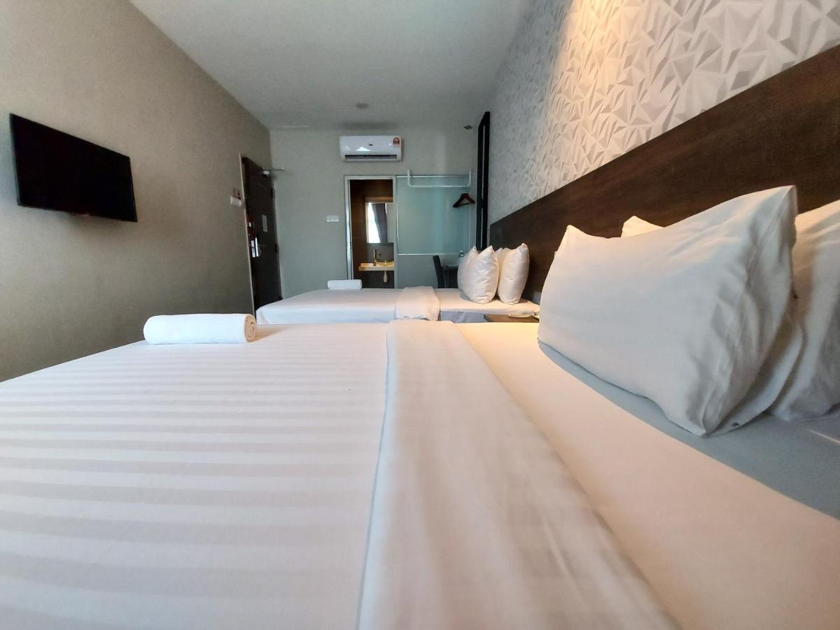 Miico Hotel @ Mount Austin Johor Bahru Exterior photo