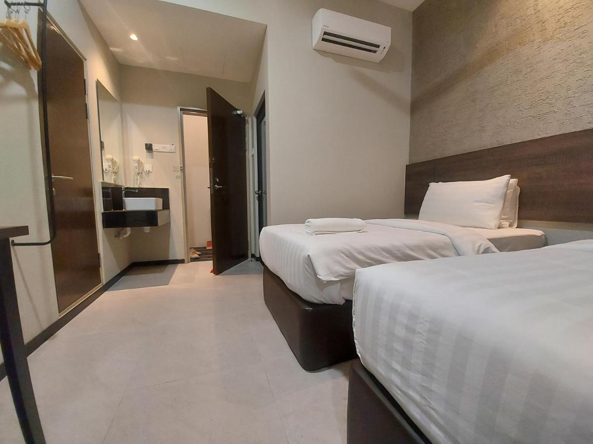 Miico Hotel @ Mount Austin Johor Bahru Exterior photo