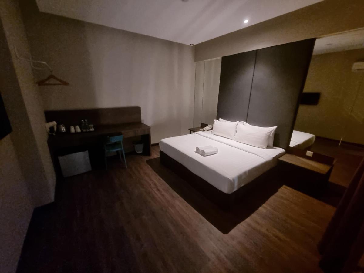 Miico Hotel @ Mount Austin Johor Bahru Exterior photo