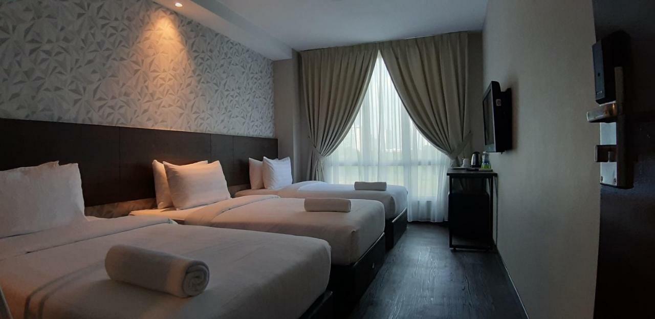 Miico Hotel @ Mount Austin Johor Bahru Exterior photo