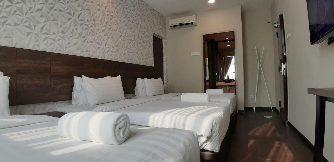 Miico Hotel @ Mount Austin Johor Bahru Exterior photo
