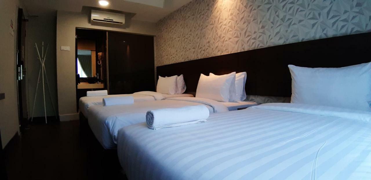Miico Hotel @ Mount Austin Johor Bahru Exterior photo