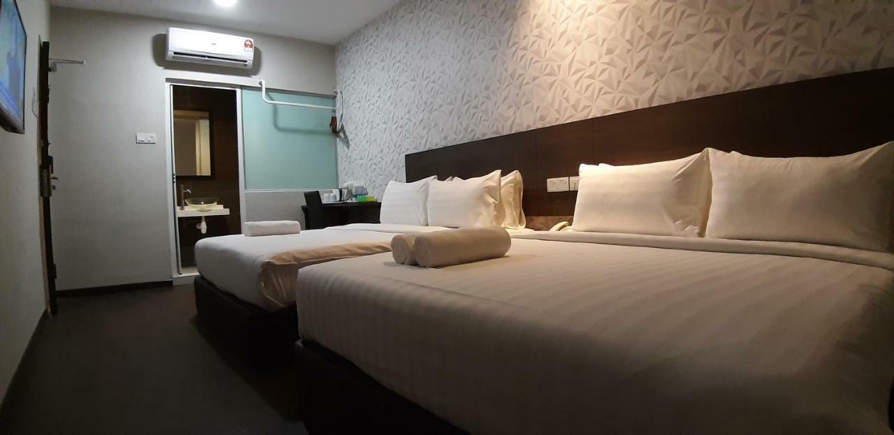 Miico Hotel @ Mount Austin Johor Bahru Exterior photo